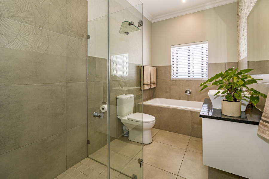 To Let 4 Bedroom Property for Rent in Croydon Olive Estate Western Cape